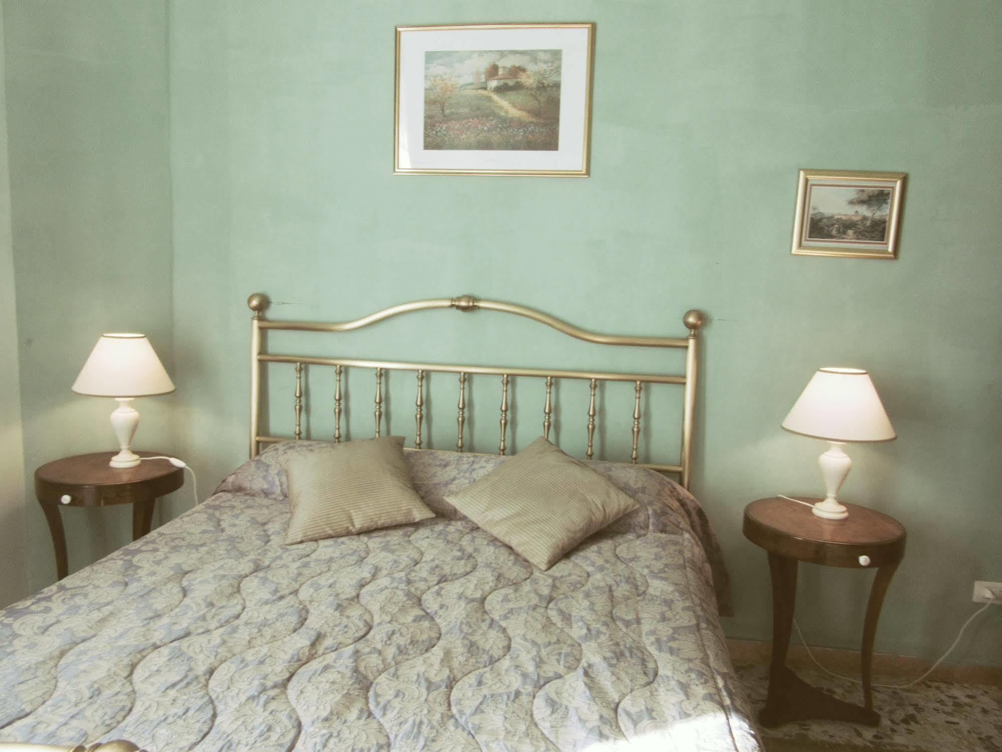 Giardino Della Melagrana Bed & Breakfast 3*